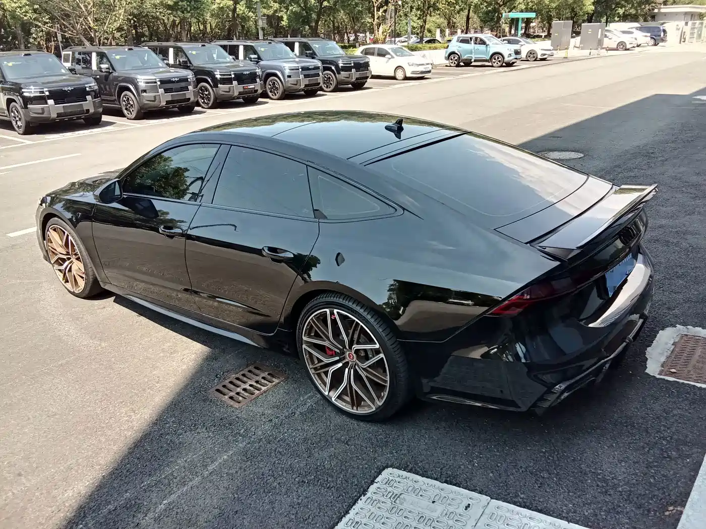 Audi A7L id 4669201 из Китая 16