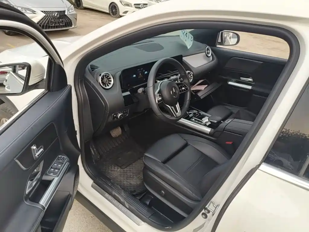 Mercedes-Benz GLA — миниатюра 16