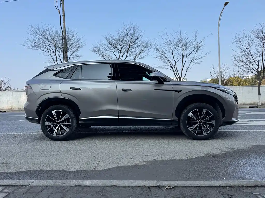 Roewe RX5 — миниатюра 7
