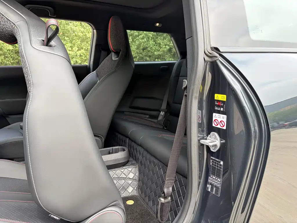MINI MINI COOPER EV — миниатюра 5