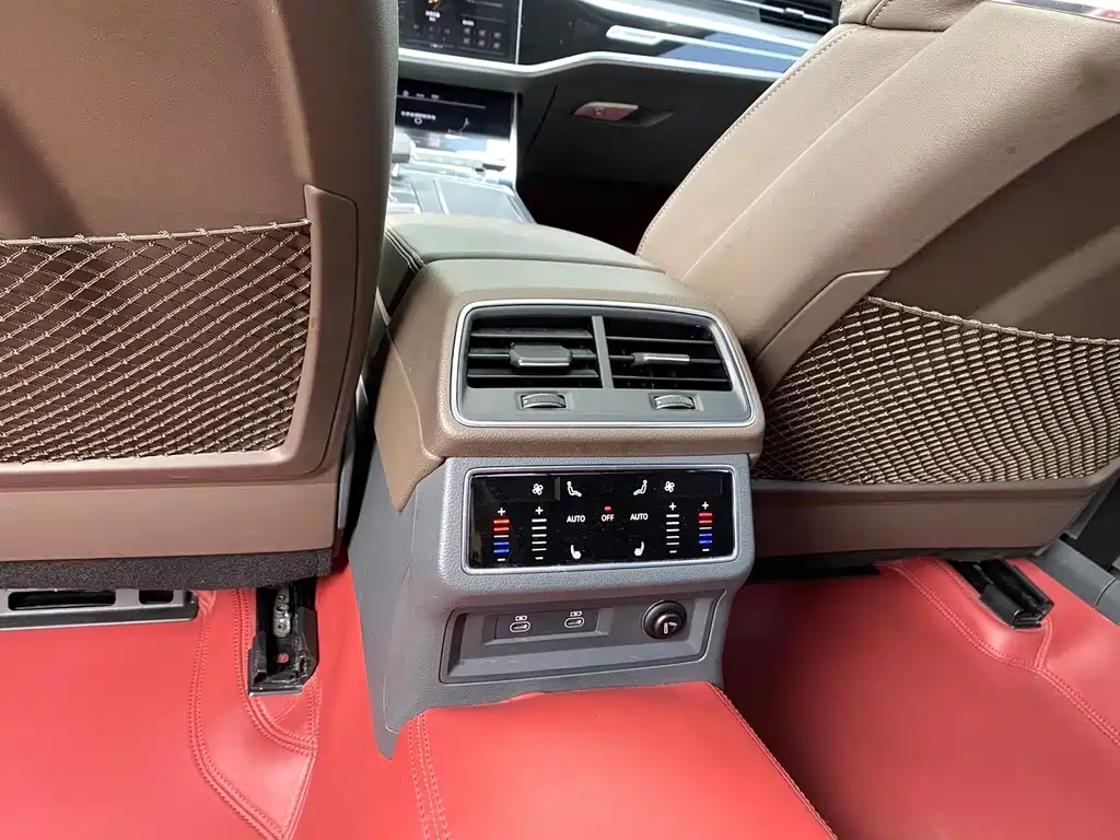Audi A7L 2022 45 TFSI S-line