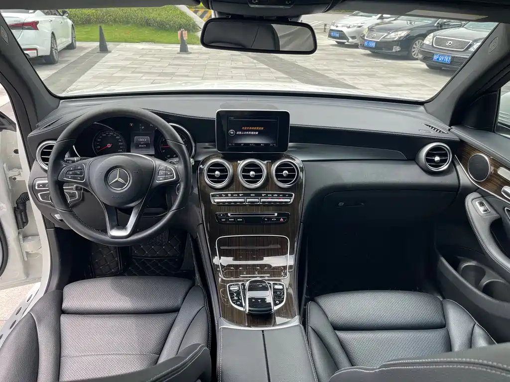 Mercedes-Benz GLC — миниатюра 21
