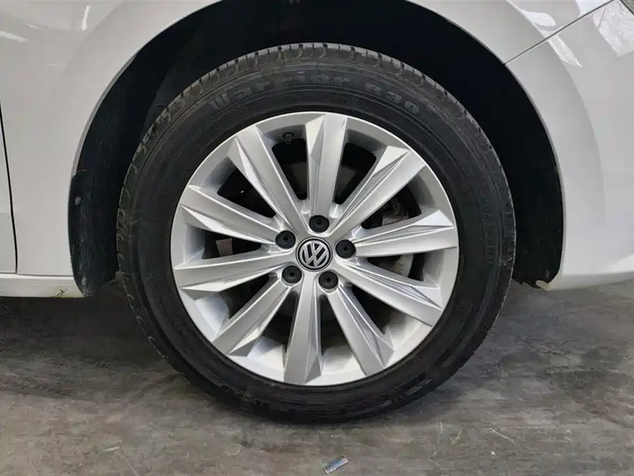 Volkswagen Bora 2019 1.5L MT Fashion VI