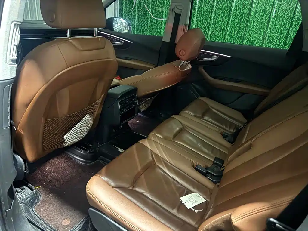 Audi Q7 — миниатюра 4