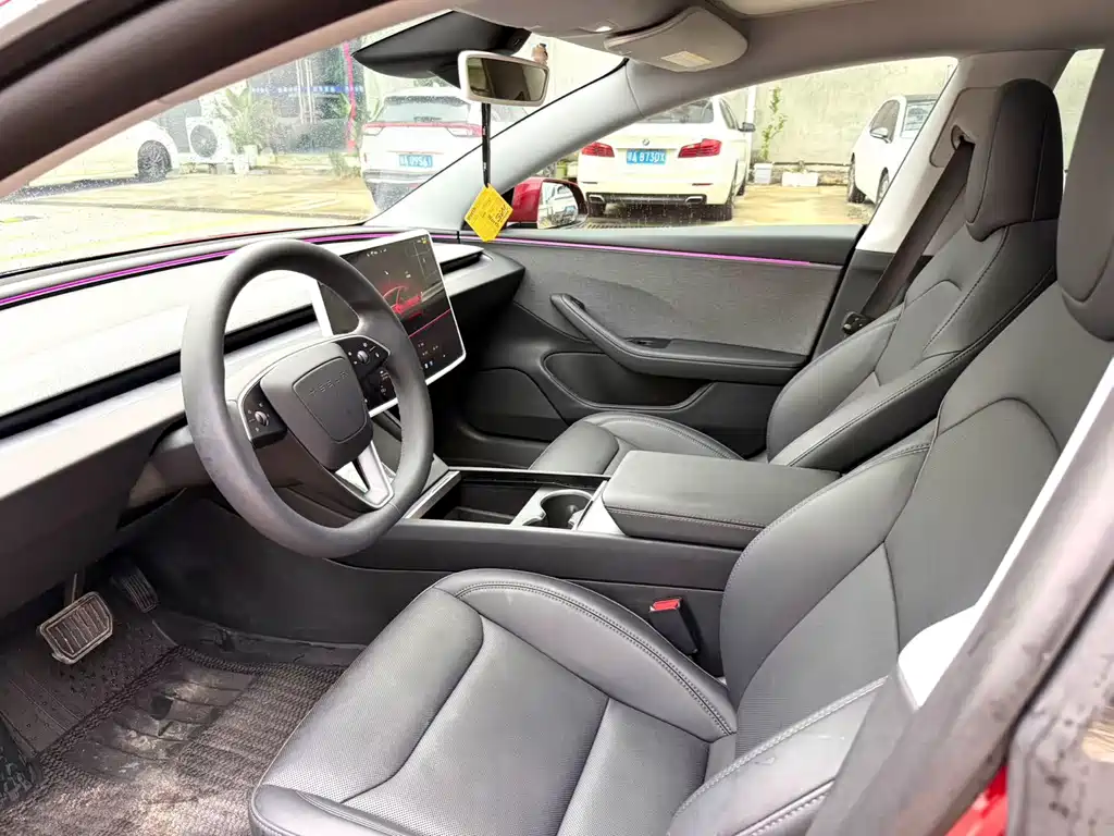 Tesla Model 3 — фотографии объявления, Фото 5