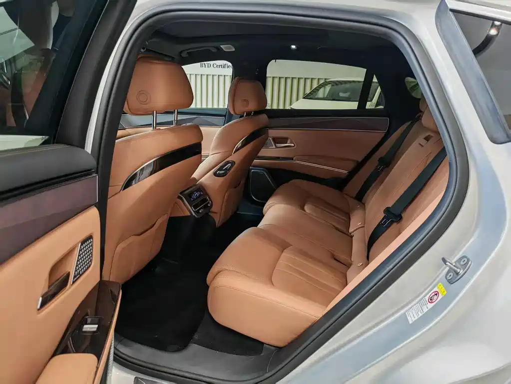 BYD Хань Ли — миниатюра 9