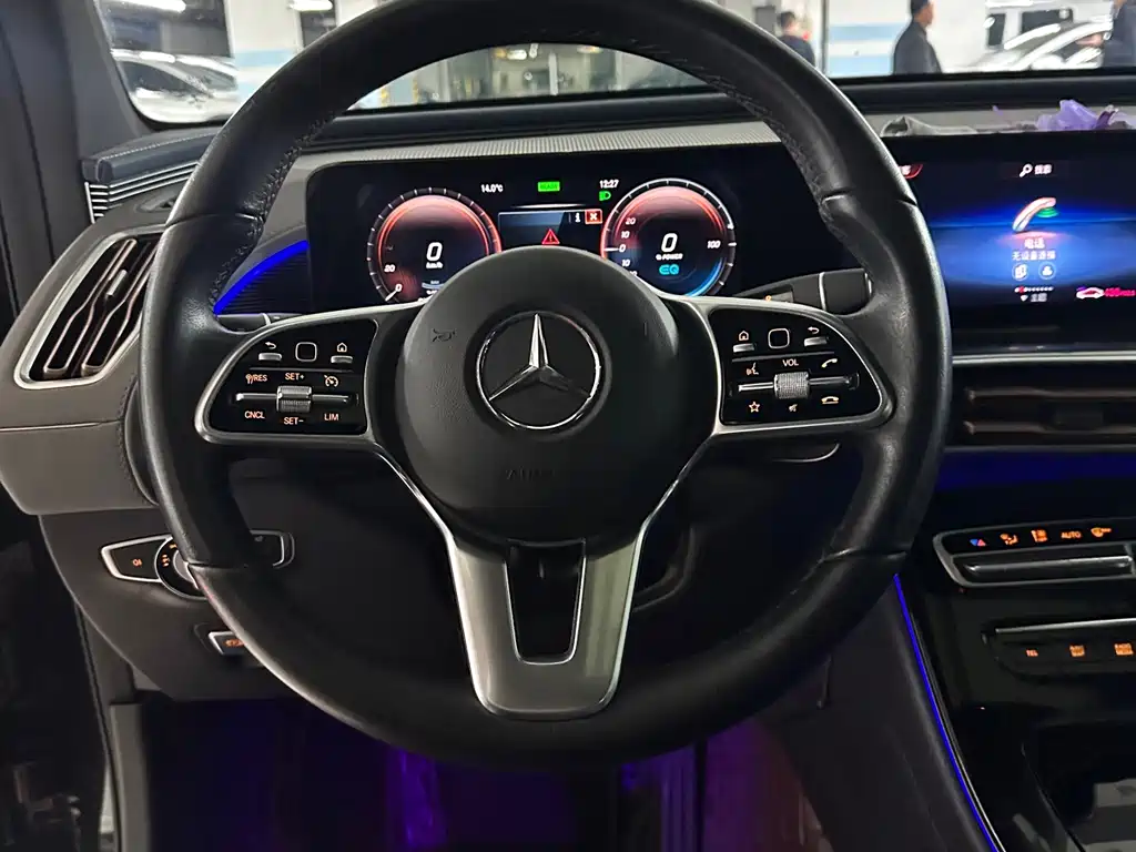 Mercedes-Benz EQC — миниатюра 11
