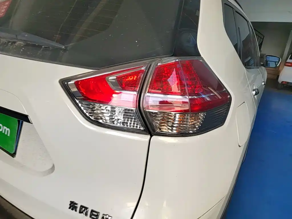 Nissan X-Trail — миниатюра 8