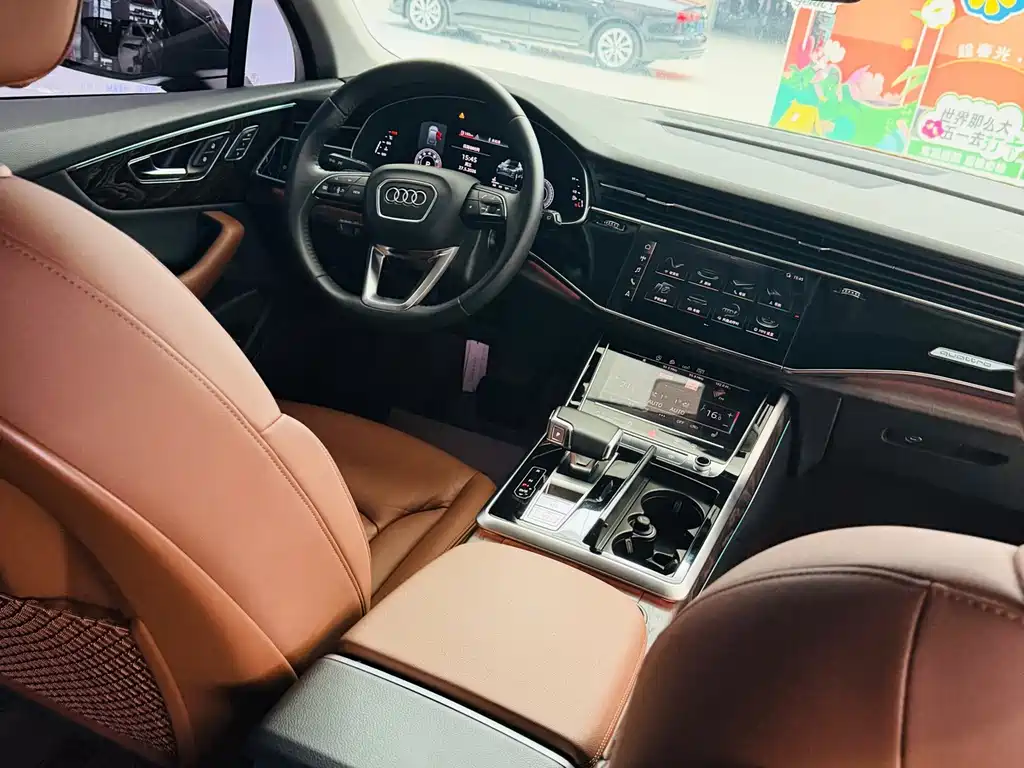 Audi Q7 — миниатюра 12
