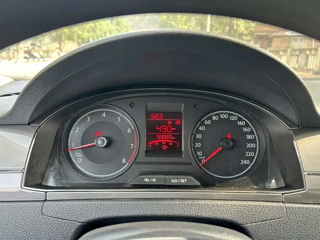 Volkswagen Santana — миниатюра 3