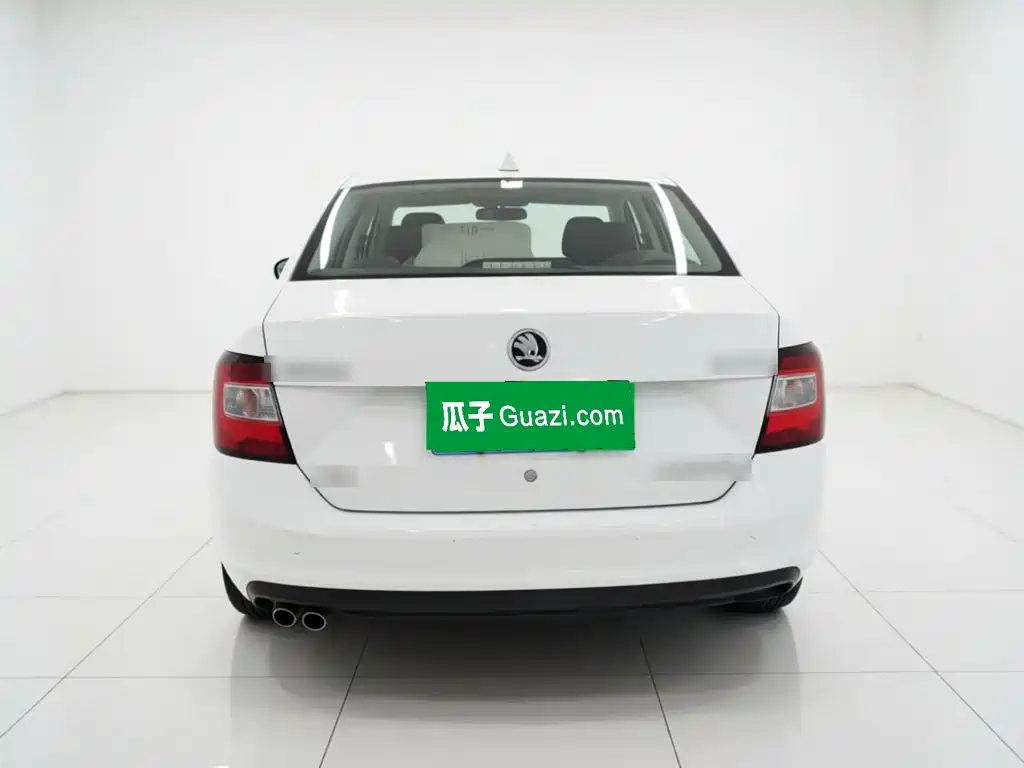 Skoda Rapid — миниатюра 3