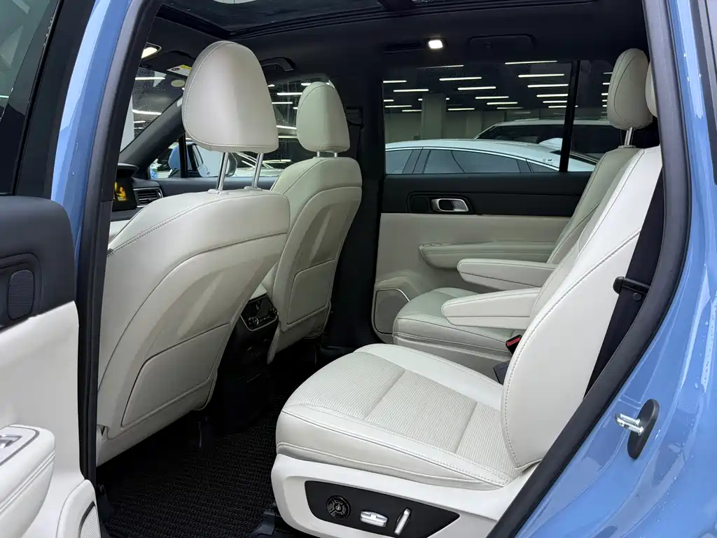 Li Auto Li ONE — миниатюра 12
