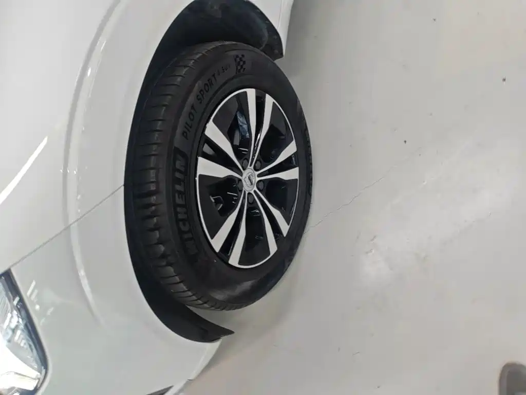 Volvo XC60 — миниатюра 23
