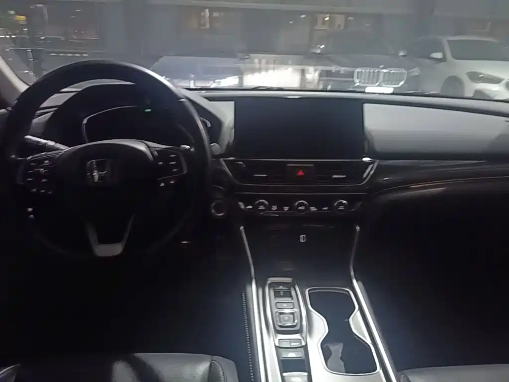 Honda Accord — миниатюра 11