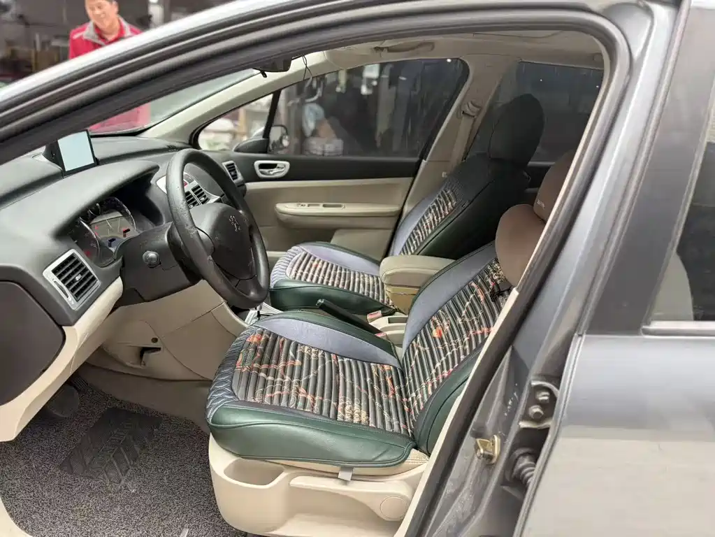 Peugeot 307 2013 1.6L AT Comfort