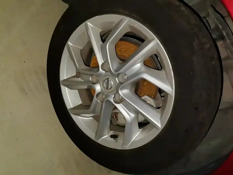 Nissan Tiida — миниатюра 6
