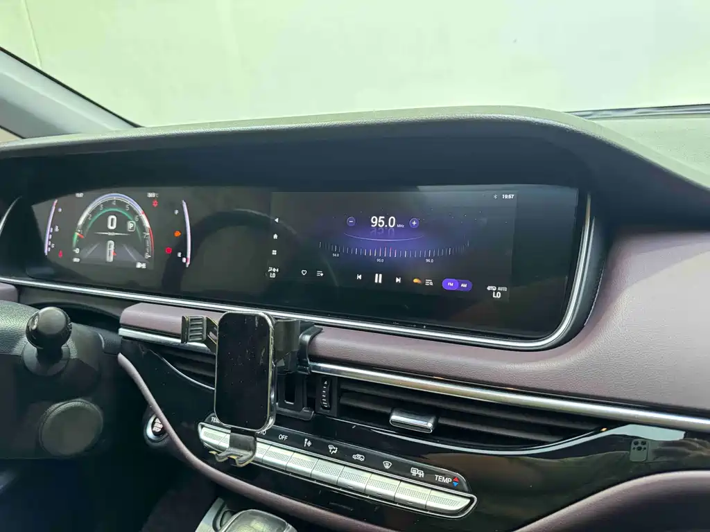 GAC Motor Trumpchi M6 — миниатюра 31