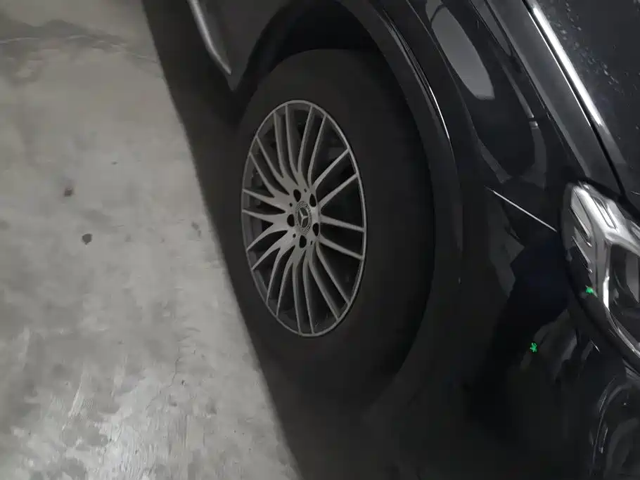 Mercedes-Benz GLC 2024 GLC 300 L 4MATIC 5 мест