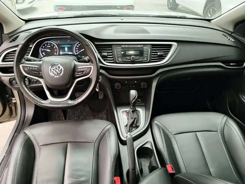 Buick Excelle — миниатюра 10
