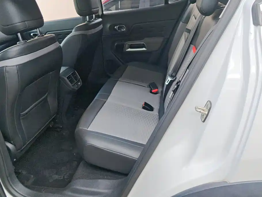 Citroen C5 AIRCROSS — миниатюра 11