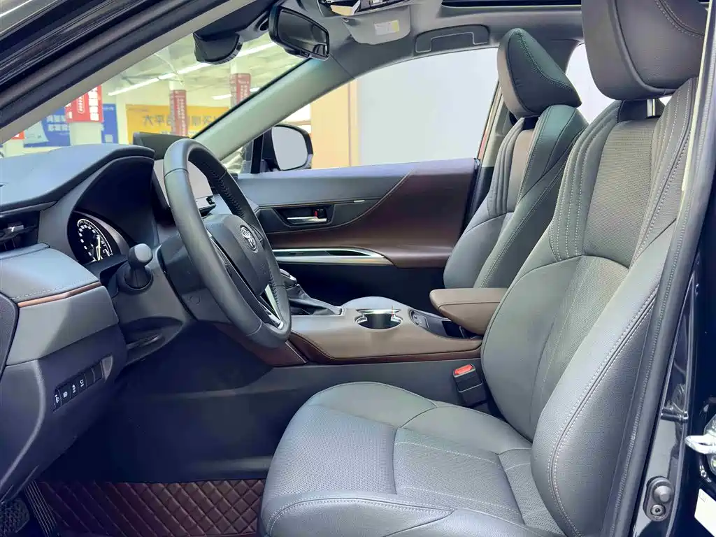 TOYOTA LING FANG HARRIER