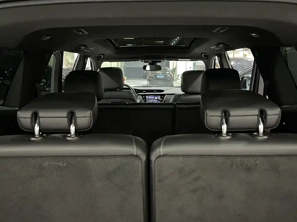 Cadillac XT6 — миниатюра 8