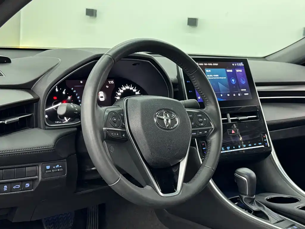 Toyota Avalon — миниатюра 5