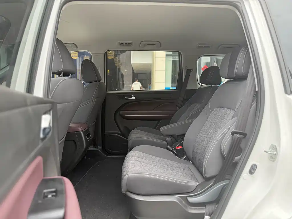 GAC Motor Trumpchi M6 — миниатюра 7