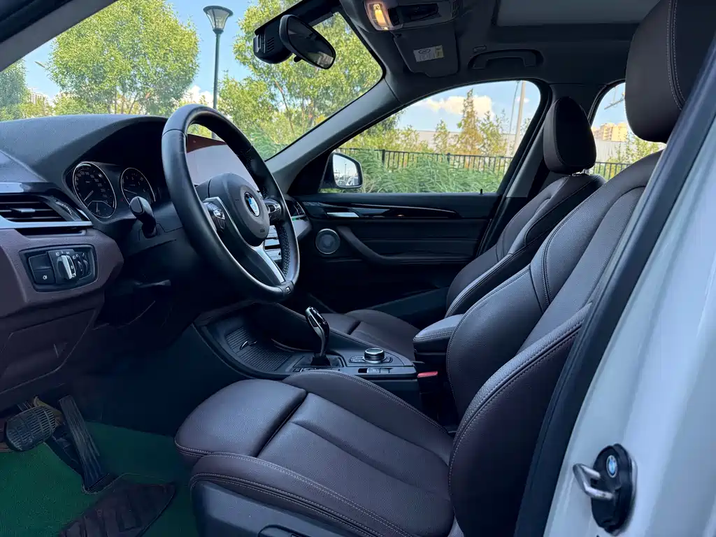 BMW X1 — миниатюра 4