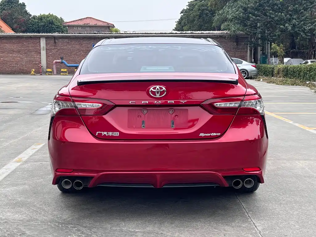 TOYOTA CAMRY