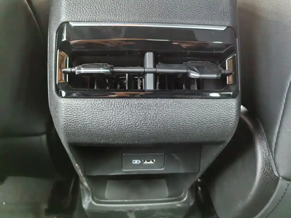 GEELY AUTOMOBILE BINYUE