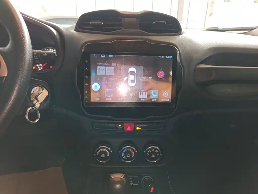 Jeep Renegade — миниатюра 13