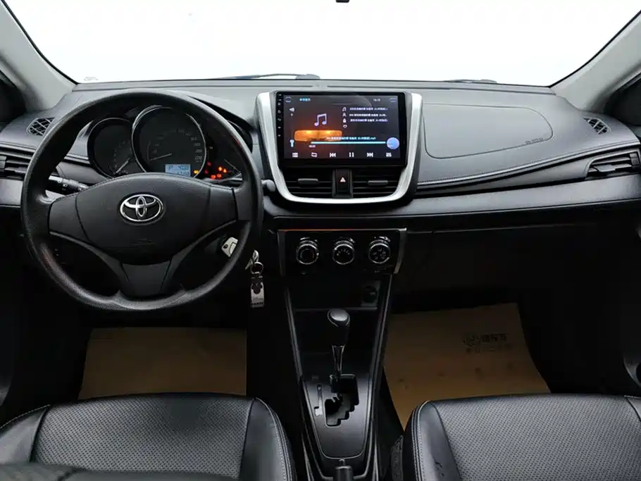 TOYOTA YARIS L ZHIXUAN