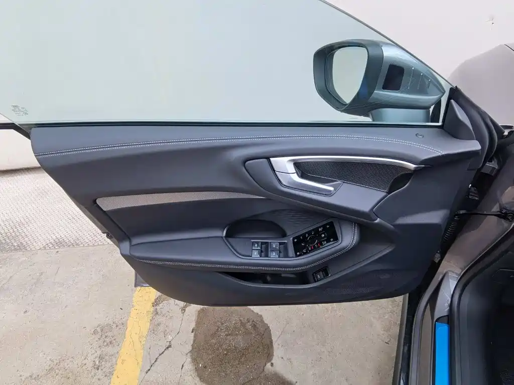 Audi A5L Sportback — миниатюра 11