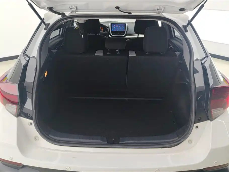 TOYOTA YARIS L ZHIXUAN