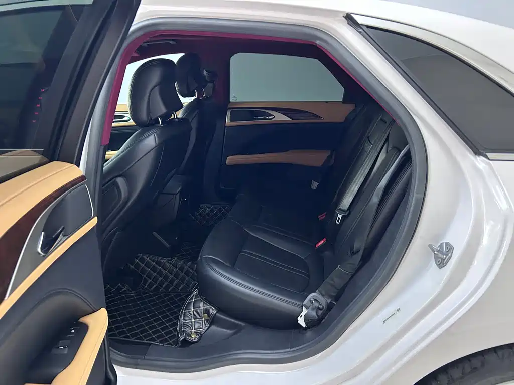 Lincoln MKZ 2019 2.0T VI