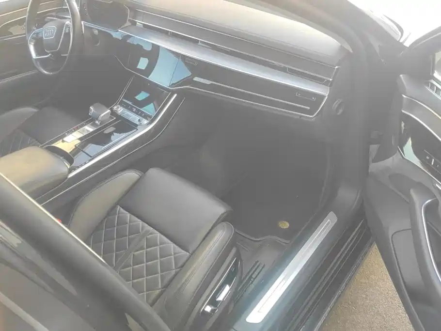 Audi A8 — фотографии объявления, Фото 9