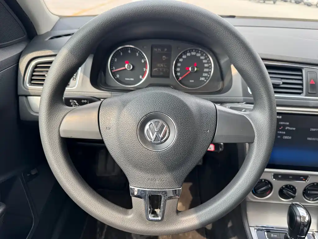 Volkswagen Lavida — миниатюра 13
