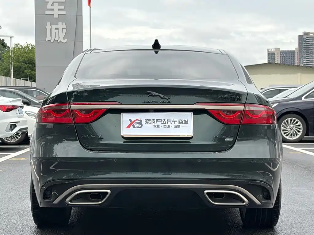 Jaguar XFL — миниатюра 5