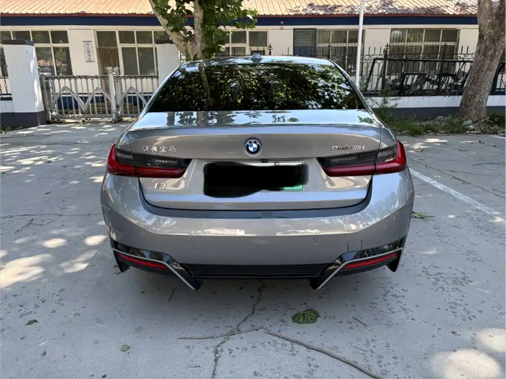 BMW i3 2024 eDrive 35 L
