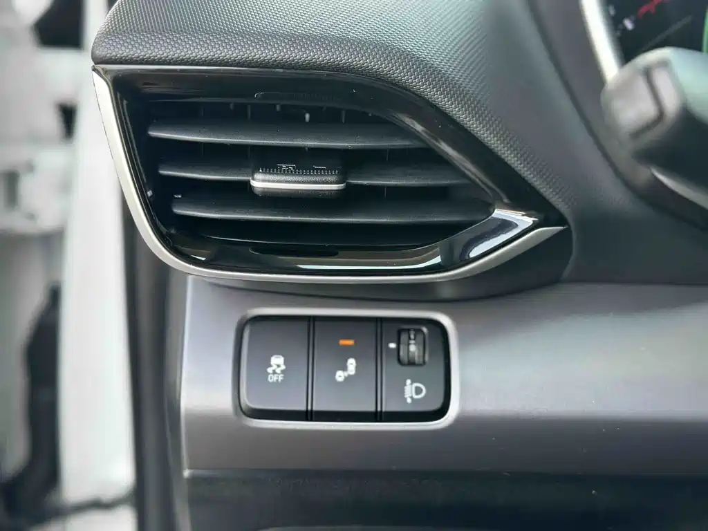 Hyundai Fista — миниатюра 13