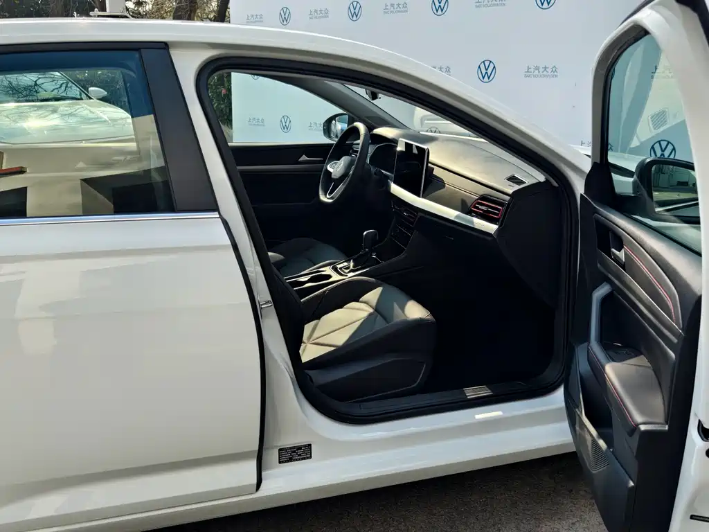 Volkswagen Lavida — миниатюра 8