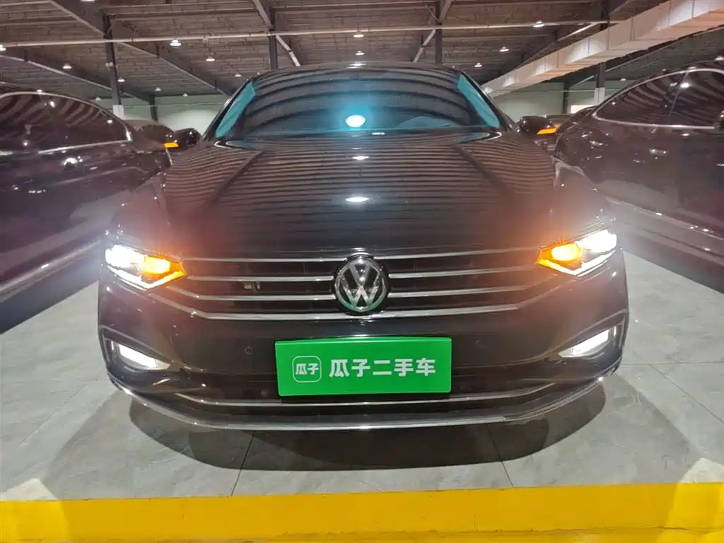 Volkswagen Magotan 2020 330TSI DSG Lead