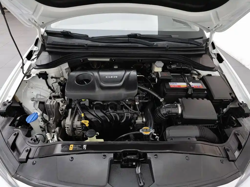 Hyundai Elantra 2016 1.6L AT Elite