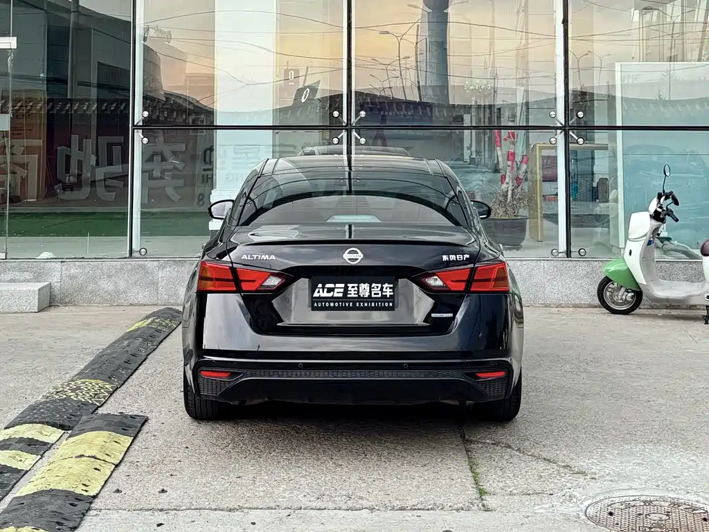 Nissan Teana — миниатюра 3