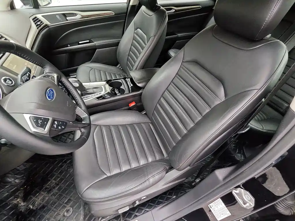 Ford Mondeo 2013 2.0L GTDi200 Luxury