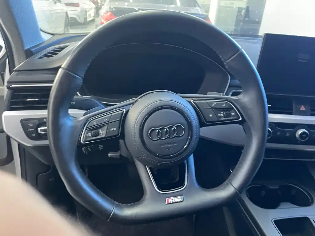 Audi A4L — миниатюра 24