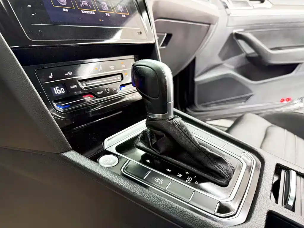 Volkswagen Magotan — миниатюра 12