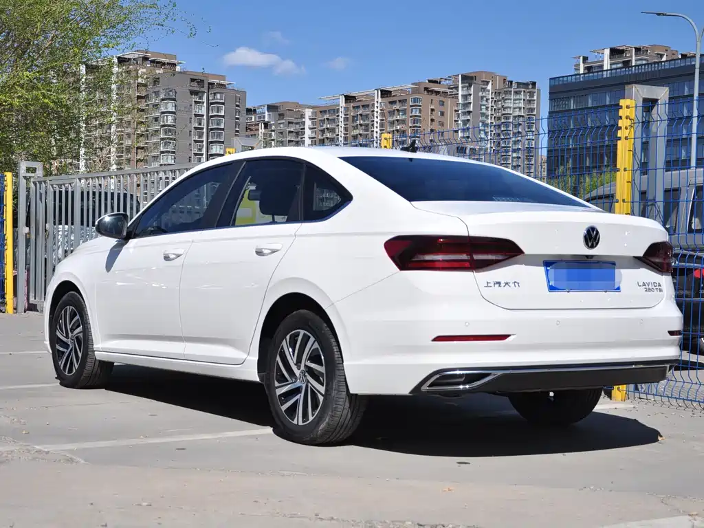 Volkswagen Lavida — миниатюра 4