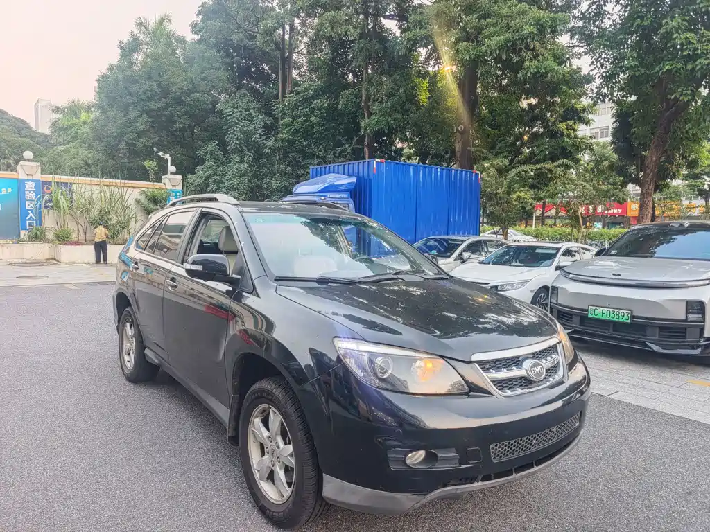 BYD S6 — миниатюра 3